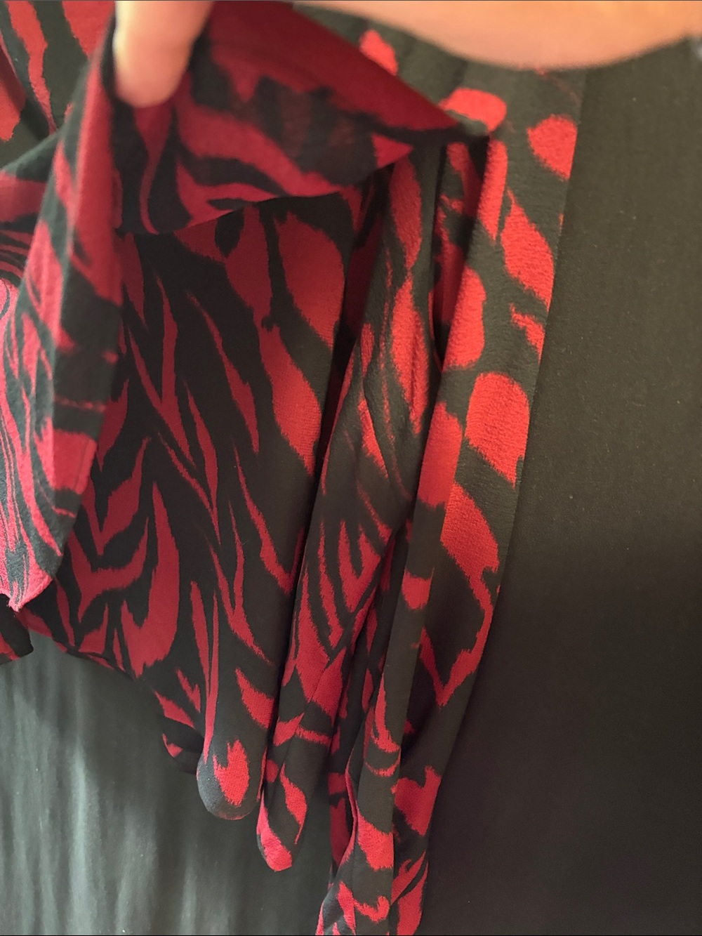 Donna Karan Red and Black Draped Long-Sleeve Blouse sz XL EUC - Picture 6 of 9